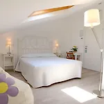 Ξενοδοχείο Maree 3*