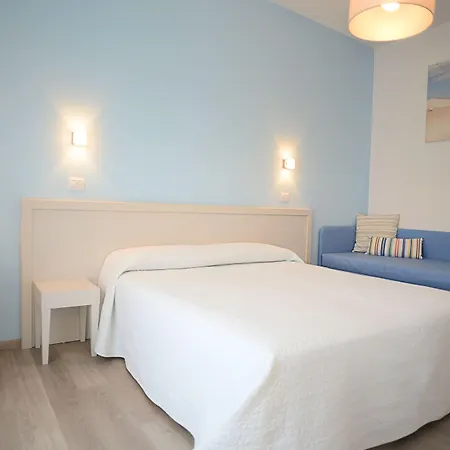 Maree Hotel 3*