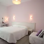 Maree Hotel 3*