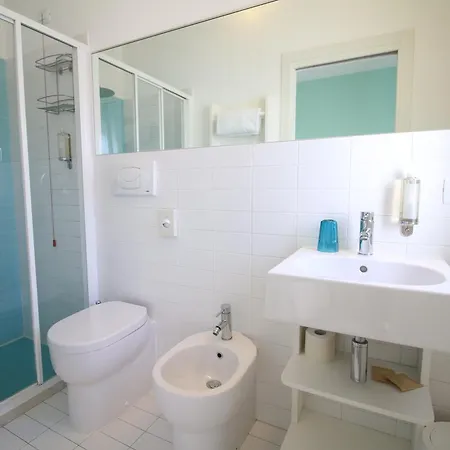 Maree Hotel 3*