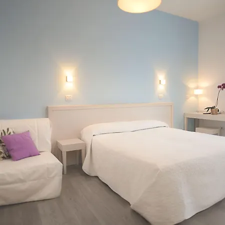 Maree Hotel