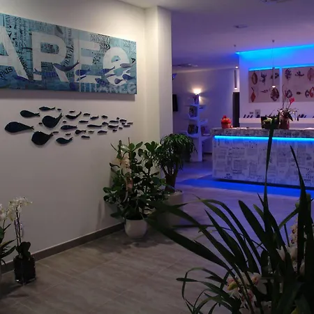 Maree Hotel 3*