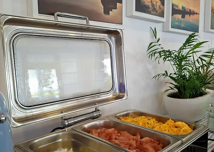 Maree Hotel