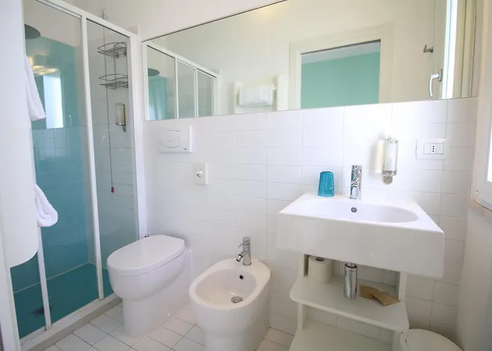 Maree Hotel 3*
