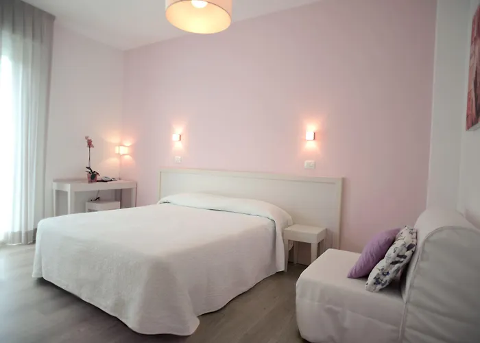 Maree Hotel 3*