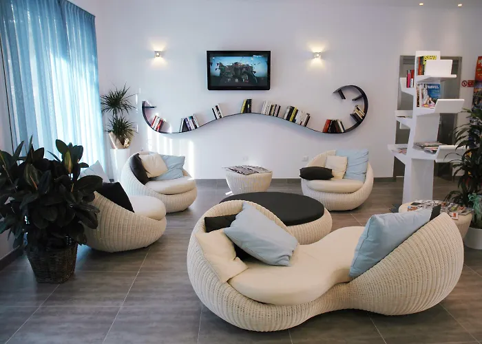Maree Hotel 3*